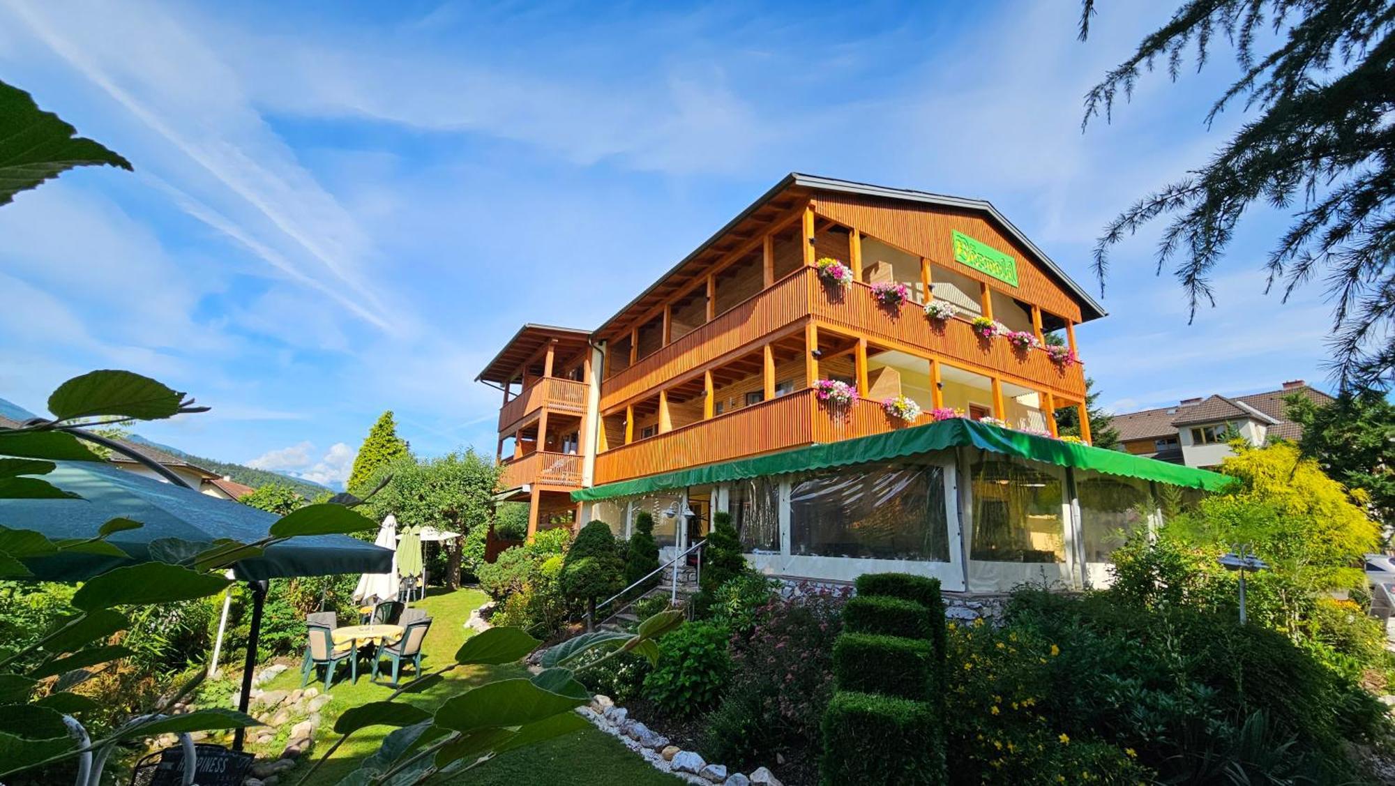 Gaestehaus Baerwald Seeboden Esterno foto
